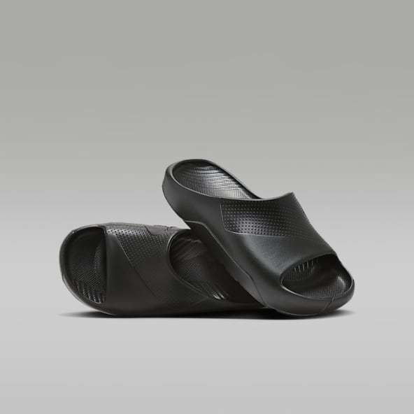 Enfant Jordan Sandales et claquettes. Nike BE